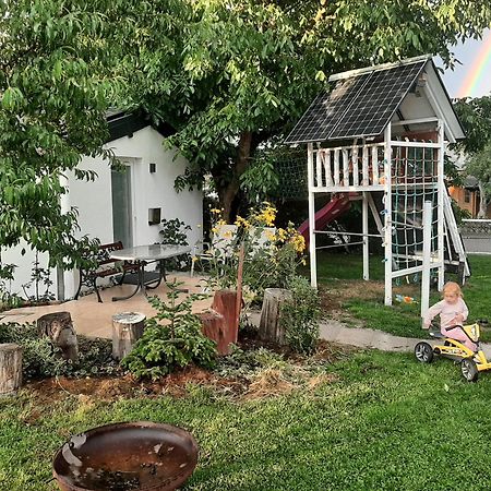 Chalet Im Spiel- Und Obstgarten Keidelheim Eksteriør billede